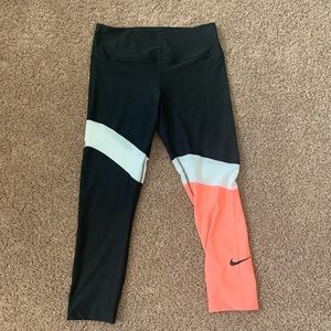 Nike Pants - NWOT Nike Dri Fit Capri Sport Tight Nike Pants - NWOT Nike Dri Fit Capri Sport Tight